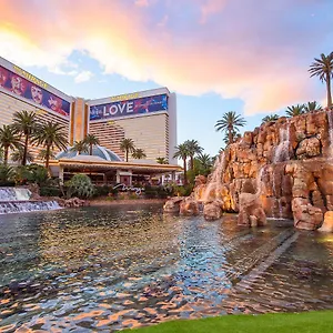 The Mirage אתר נופש